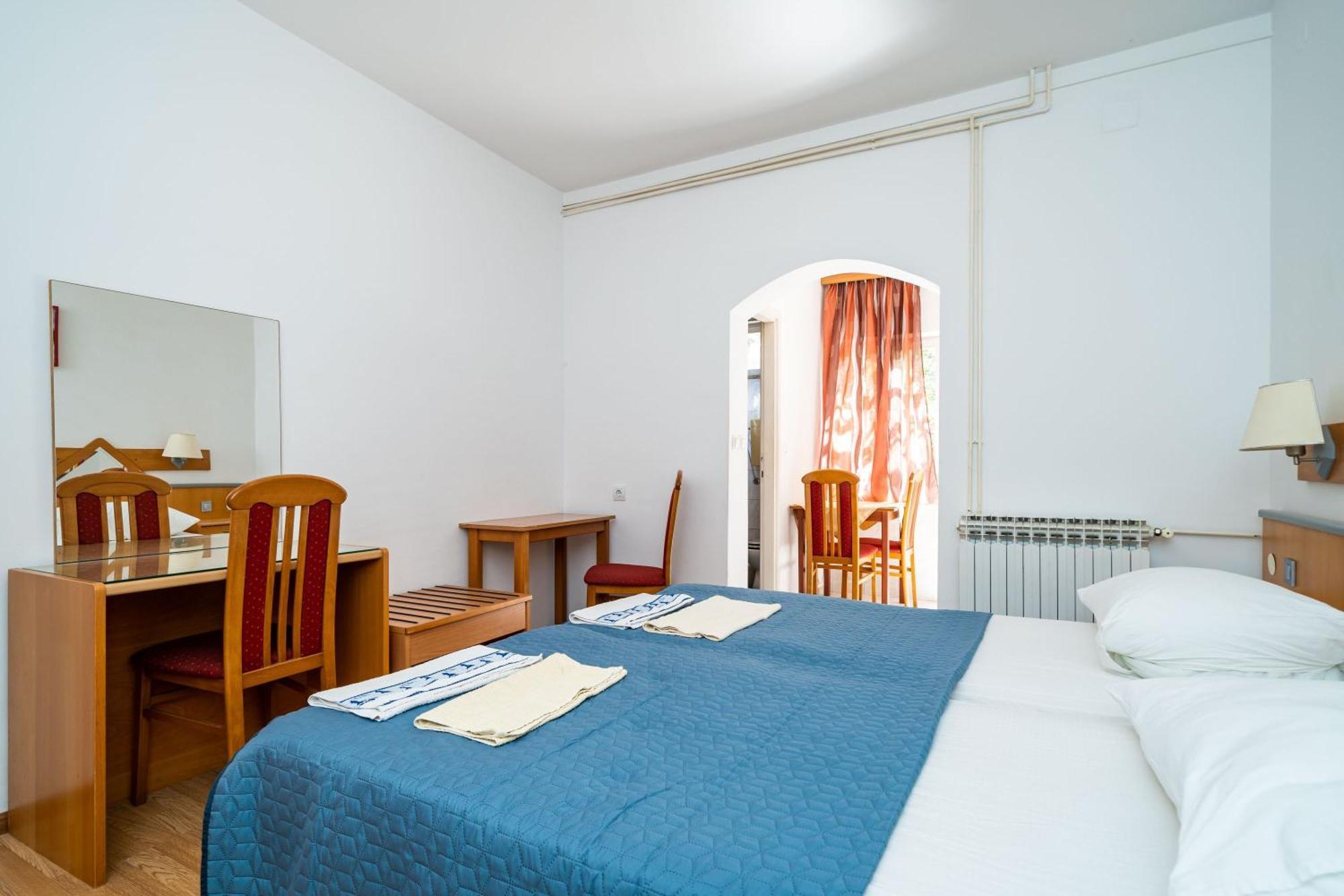 Apartments Klis Mlini Room photo